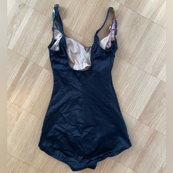 Vintage One Piece Swimsuit - Picture 2 of 2
